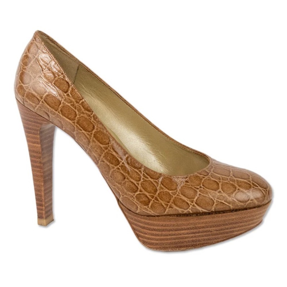 Stuart Weitzman size 6 brown embossed leather platform heels pumps